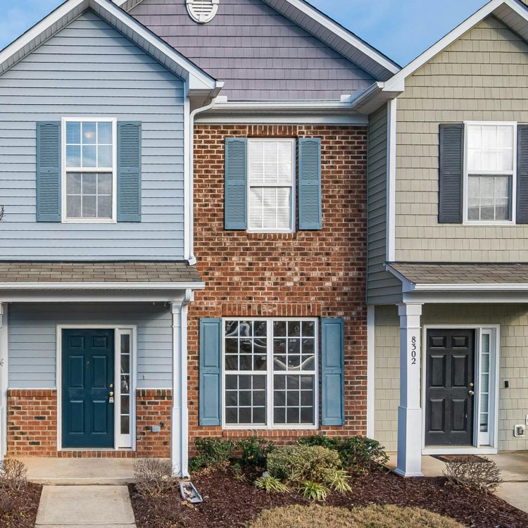 Spring Housing Market is Blooming: What Buyers and Sellers Need to Know